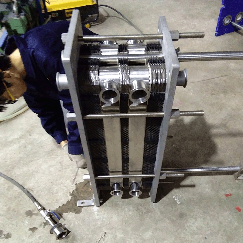 沃顿制造热交换器冷却降温巴氏降温多段式换热器牛奶降温换热器