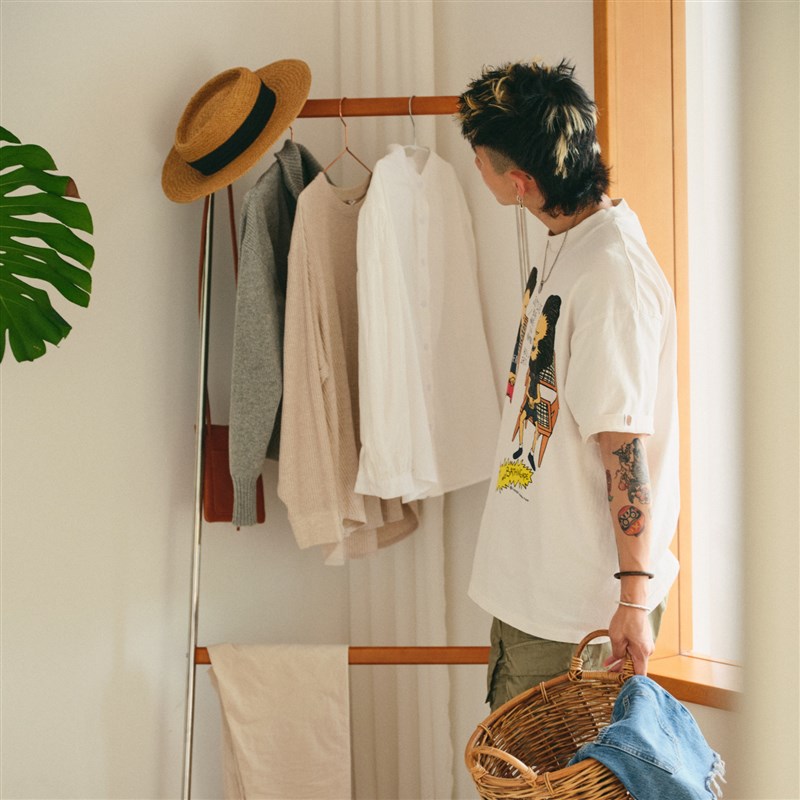 minimore三角衣帽架北欧简约日式卧室玄关家用金属落地挂衣架