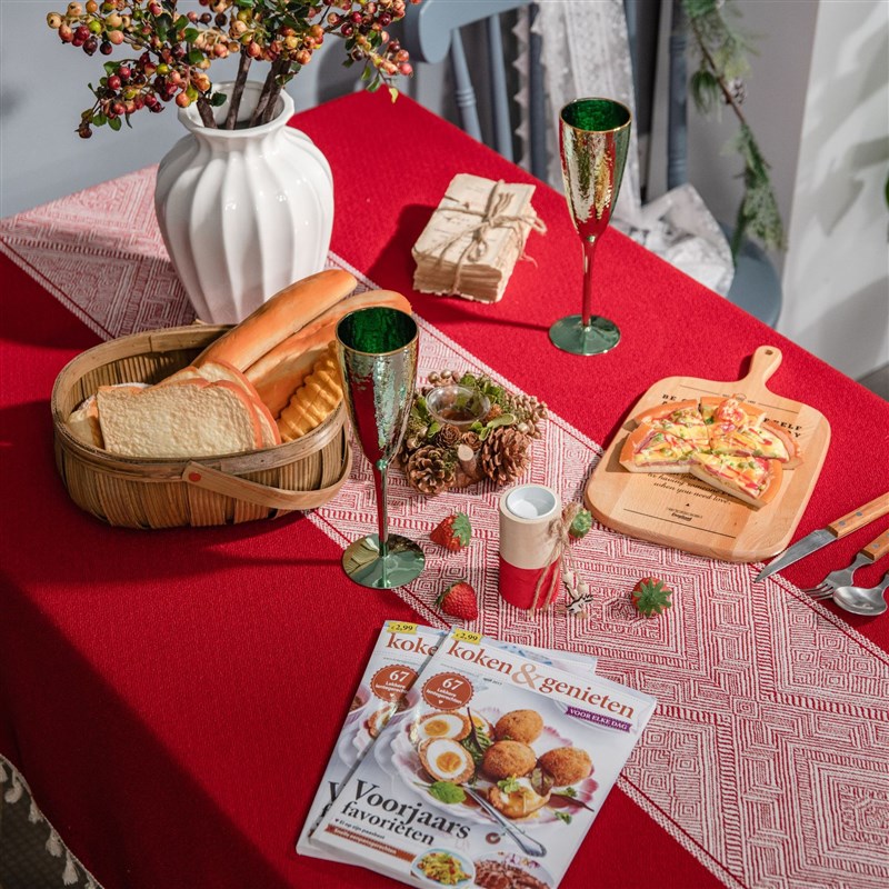 结婚桌布提花大红色婚礼长方形喜庆订婚文艺餐桌布节日气氛装饰