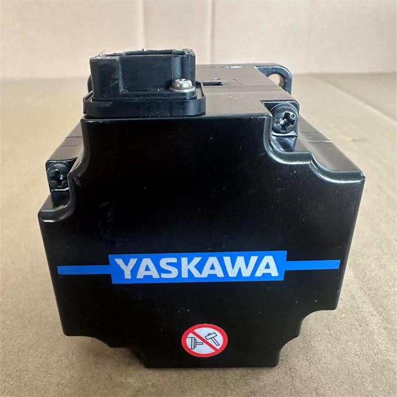 SGM7P-01AFA21/SGM7P-15A7E2C/15AFA21安川超薄电机02/04/08AFA7A