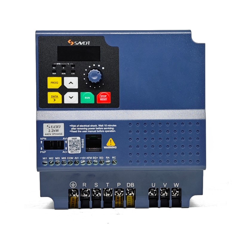 台湾SAVCH三碁变频器S600-2T4T0.75 1.5 2.2 3.7G单三相220V440V