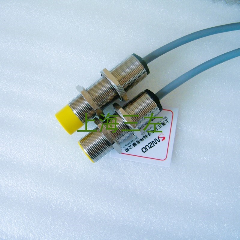 N-QR18-8接近关模拟量线性位移传感器耐高温PNP常三线二线