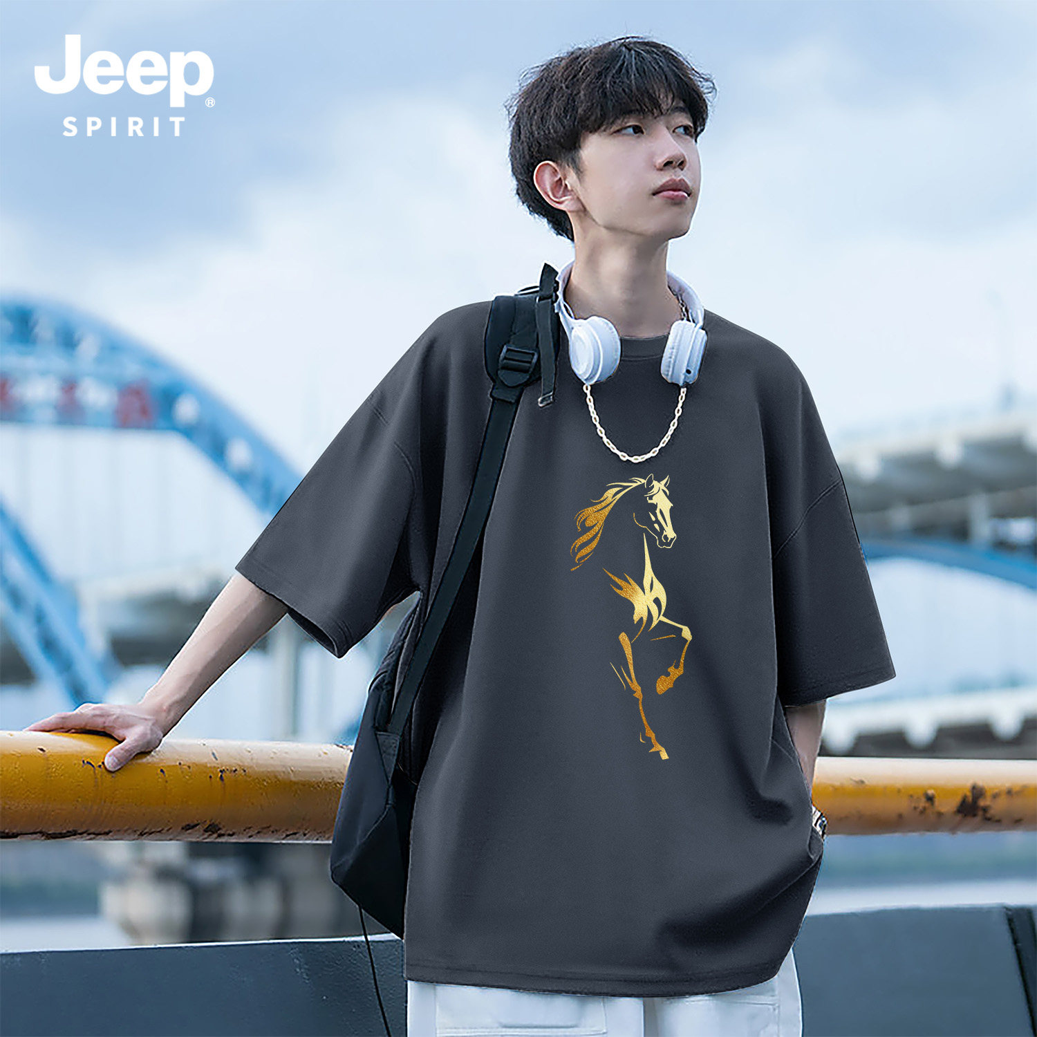 Jeep吉普铁灰色纯棉t恤短袖男款2026新款春季金箔马宽松百搭打底