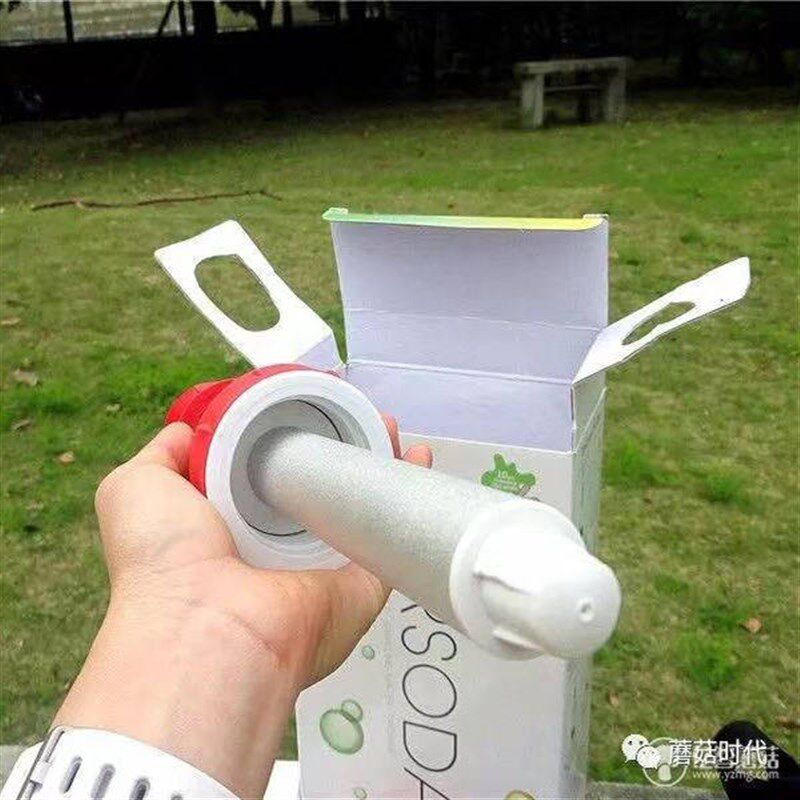 苏打水机家用冷饮机碳酸冷饮料打气便携式汽水机气泡水机打汽水机