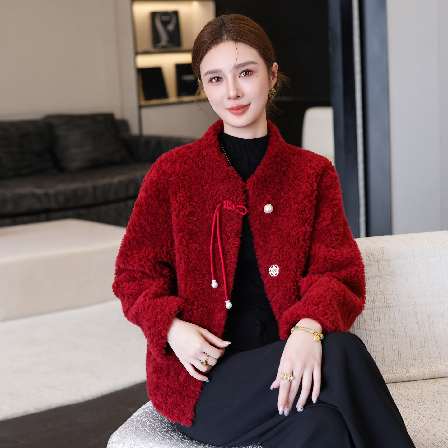 海宁皮草202冬季新羊剪绒大衣女短款国风羊羔毛复合皮毛一体外套