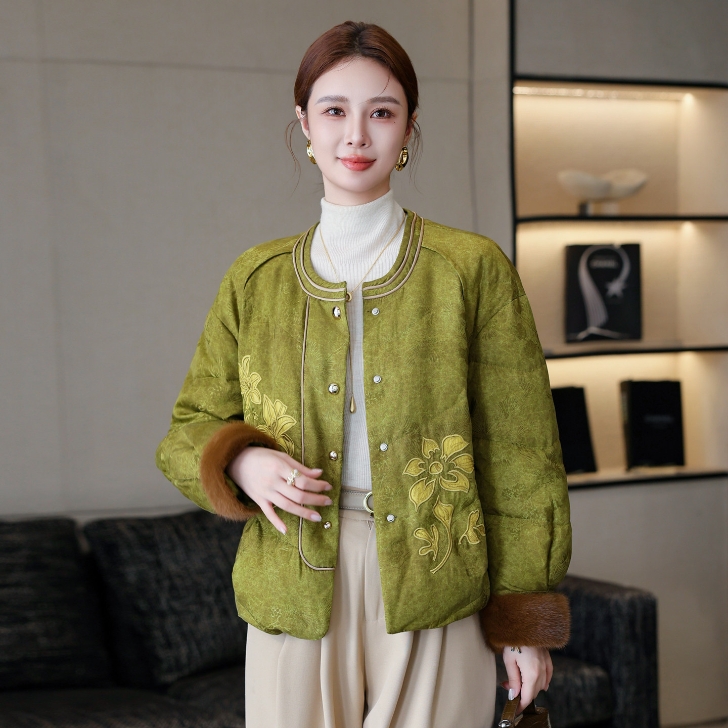 海宁鹅绒羽绒服女2025冬季新