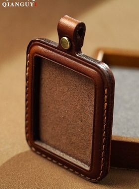 新非遗唐卡藏式包壳手工牛形皮壳随身吊坠挂件金刚杵嘎乌盒皮套