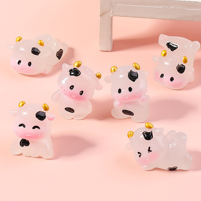 树脂立体微景观创意卡通可爱奶牛手办装饰配件汽车办公室桌面摆件