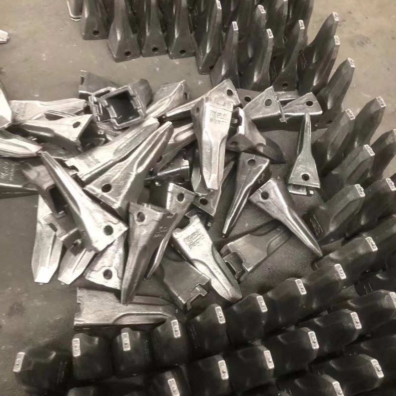 斗山大宇挖机DH150 200 220 300 360 420 500锻造平斗齿尖齿特尖