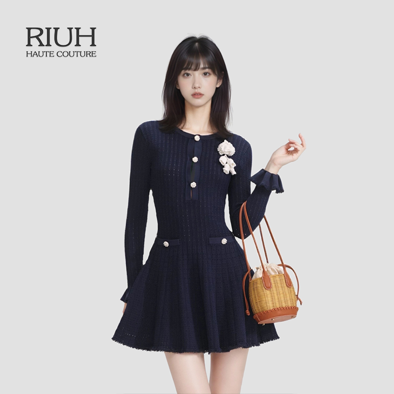 RIUH精致藏蓝色气质通勤镂空针织连衣裙25秋冬
