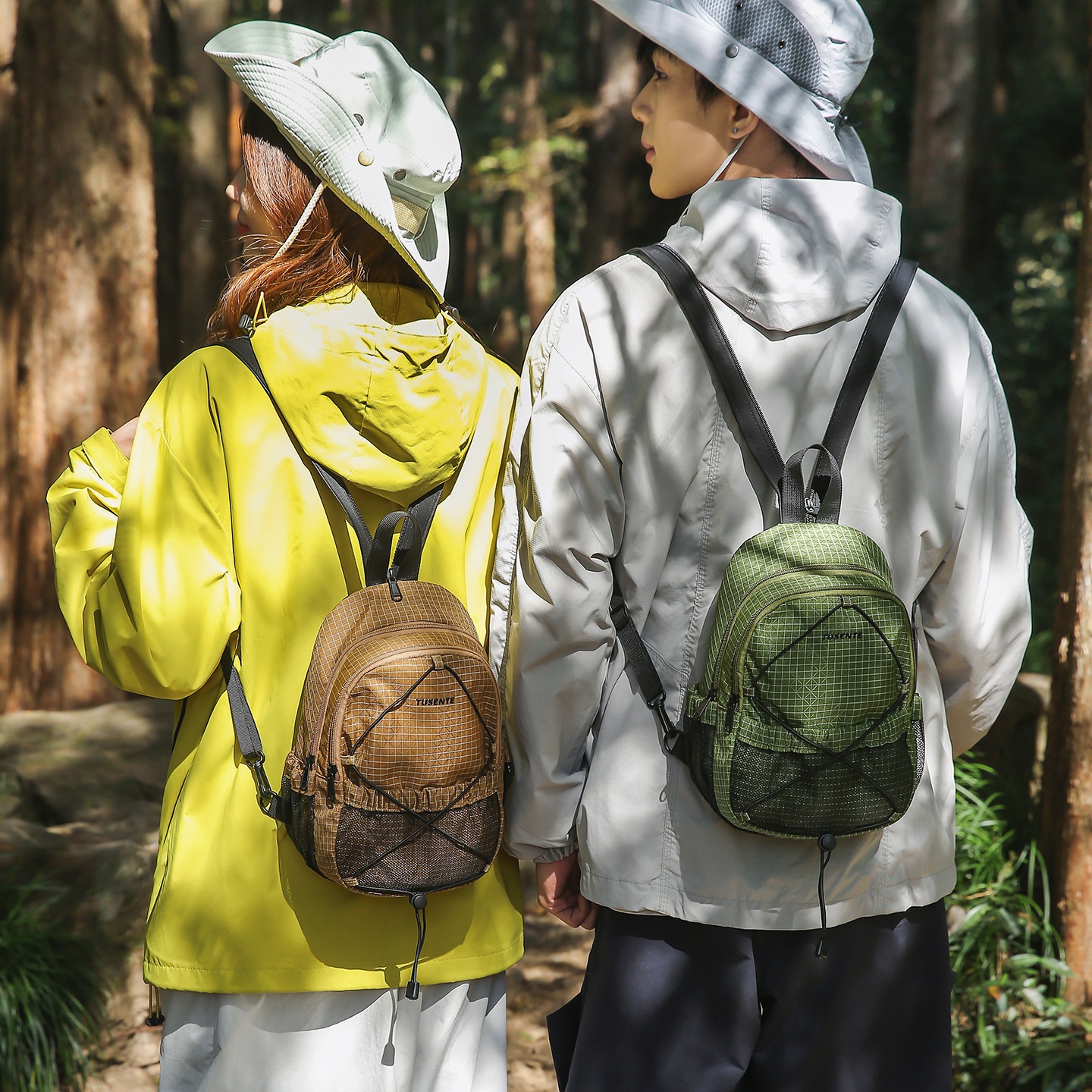 新款多功能胸包男女便携户外小型双肩包徒步登山包斜挎轻便运动包