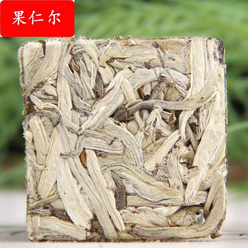 冰岛古树云南白茶白毫银针白龙须贡古树白茶大白毫普洱生茶叶