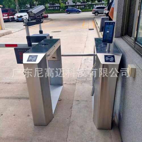工厂酒店出入口人行通道闸不锈钢立式桥式电动三棍转闸十字半高门