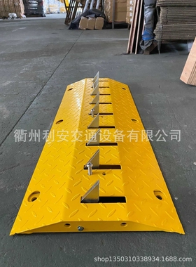 tire killer speed bump steel 出口款铸钢单向减速带385配套端头
