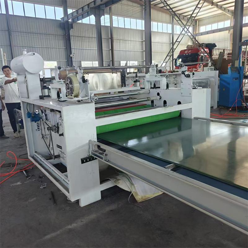 雪伏龙板贴布机 龙门架铝蜂窝板贴膜机 三胺纸pet膜热熔胶平贴机