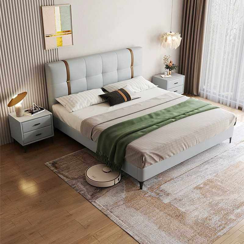 北欧轻奢卧室双人床现代简约1.8m婚床今年新款纯实木软包皮床软床