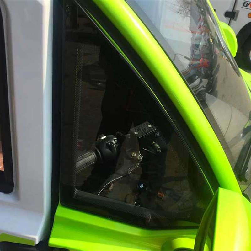 东威电动a三角A6L前挡风玻璃车门后窗三轮车全车钢化玻璃原厂