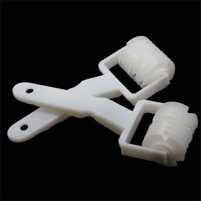 Plastic Pastry Pizza Lattice Roller Cutter Baking Tool Pull