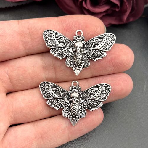 5 New Accessories Animal Moth Skull Moth Pendant Womens Men