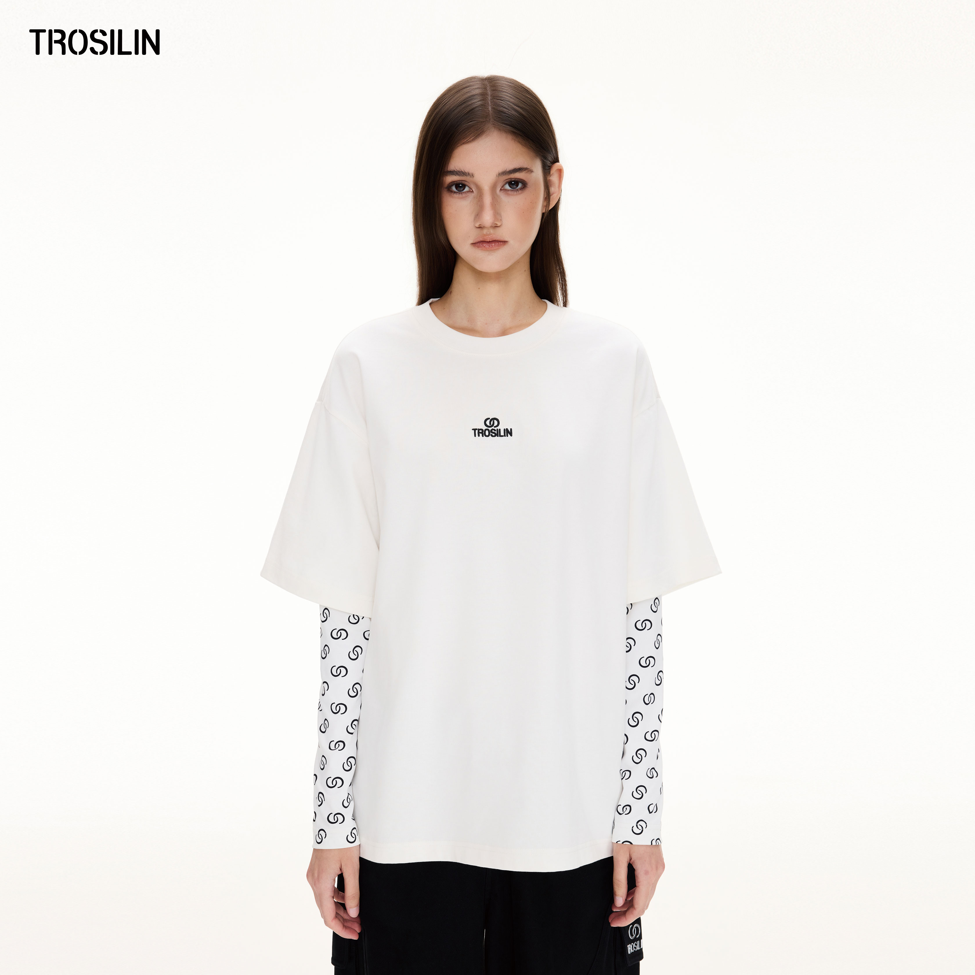 新品假两件袖子拼接满印宽松T恤