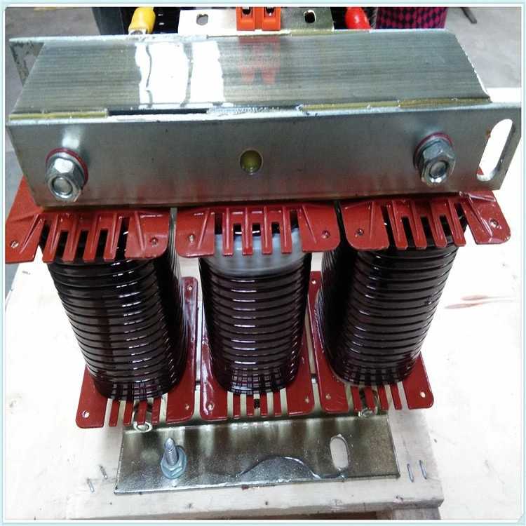 20KVAR电容器串联7% 450V三相调谐电抗器CKSG-1.4/0.45-7新品促销