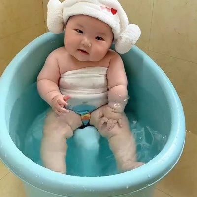 宝宝夏季洗澡桶一体凳0-6岁儿童泡澡桶可坐沐浴桶婴儿座椅桶加厚