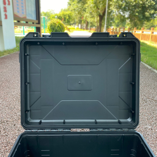 可装显示器装屏幕和面板手提式箱子仪器操作台监S视导播台数控箱