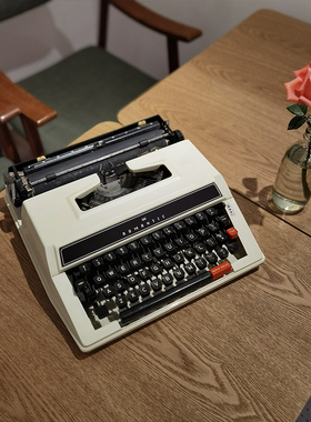 ROANTIC 打字机白色英文机械980S正常使用中古旧物复古文艺礼物