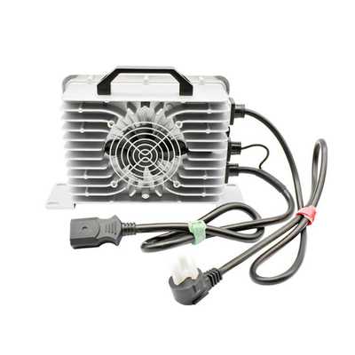 73.5V71.4V73V30A 60V电池通用智能多阶段温度补偿电池充电器