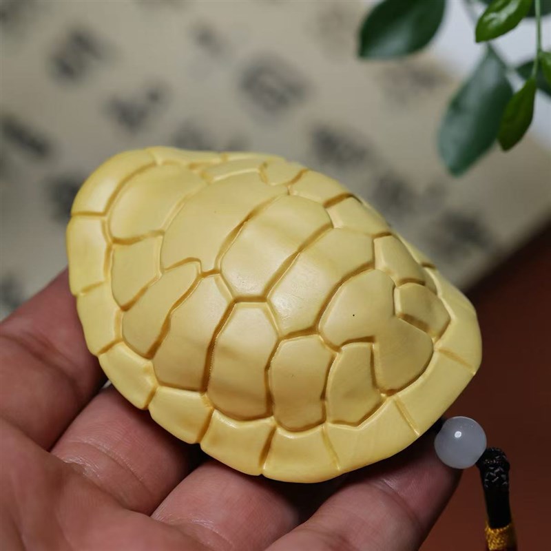 小叶黄杨木实木雕刻男士随身文玩手把件把玩摆件龟壳乌龟富甲天