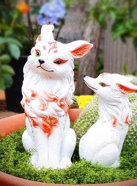 户外工艺防雨防晒小白狐九尾狐多肉花盆仿真狐狸花园吊蓝造景摆件