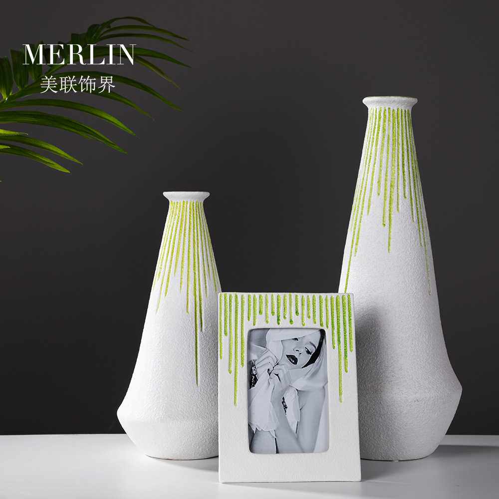 美联创意北欧陶瓷花瓶摆件样板房玄关家居饰品工艺品微景观插花瓶