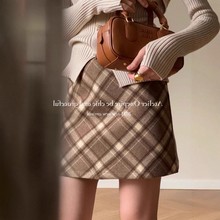 SUNSHINE LION格子半身裙2025秋冬复古格子短裙气质显瘦A字包臀裙