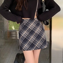 SUNSHINE LION格子半身裙女2025秋冬气质显瘦A字包臀复古格纹短裙
