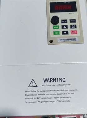 议价拆机原装三晶变频器  V015G3/V18R5P3    A