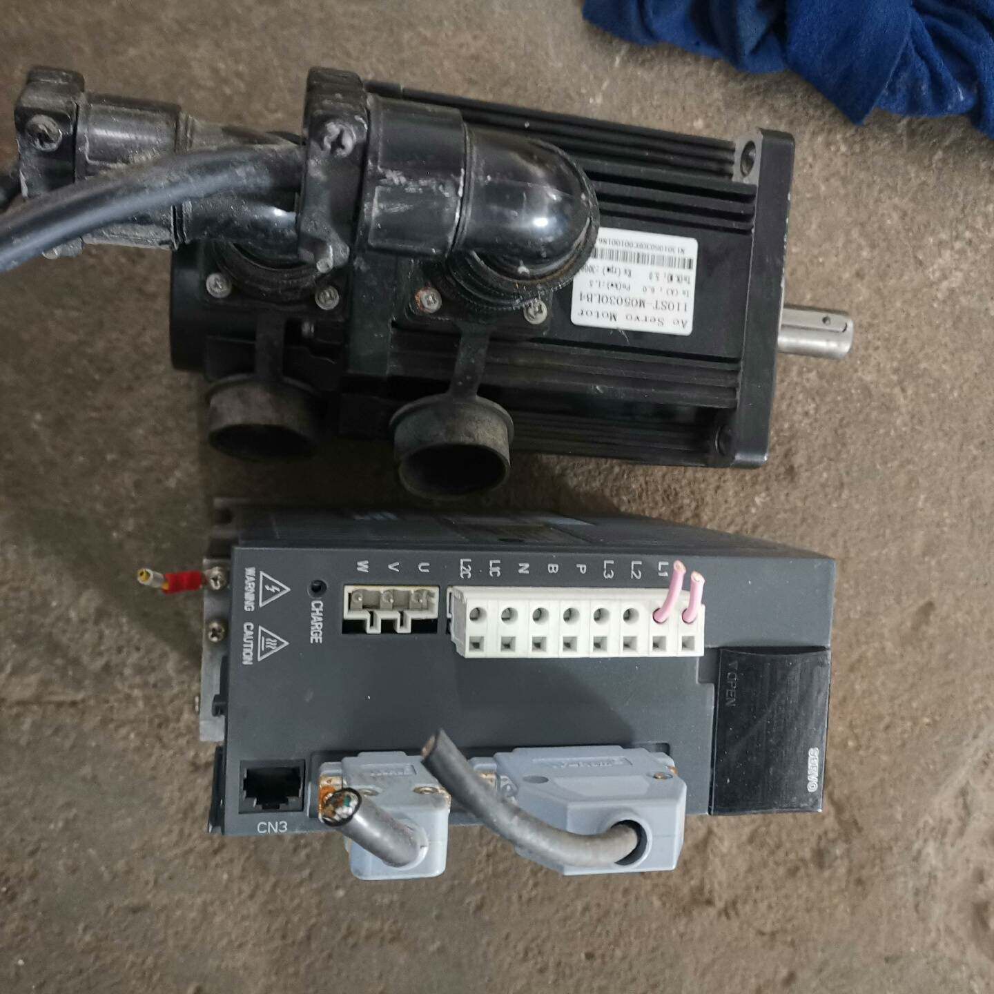 议价Servo伺服1.5KW一套，ⅩYZJ-1.5K-2E驱动器