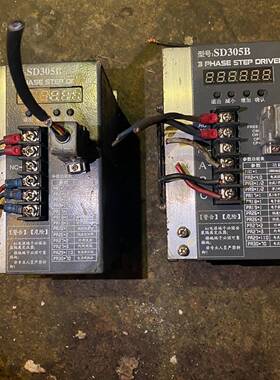 【议价】驱动器型号SD305B ，功能正常，运费