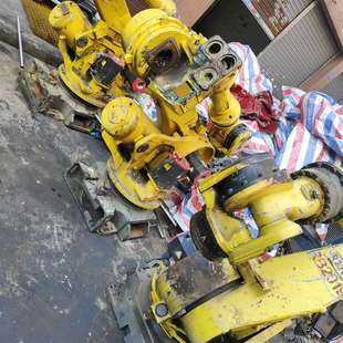 议价发拿科Fanuc 台 R2000ia机器人2