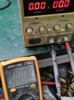 议价龙威PS-6402D可调电源一台，成色如图，不