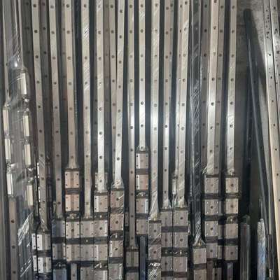 议价THKSSR15长度有1800.总高度24.安装孔26 X2