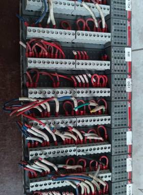 【议价】abb模块ax561六个，dx571一个，do573一个