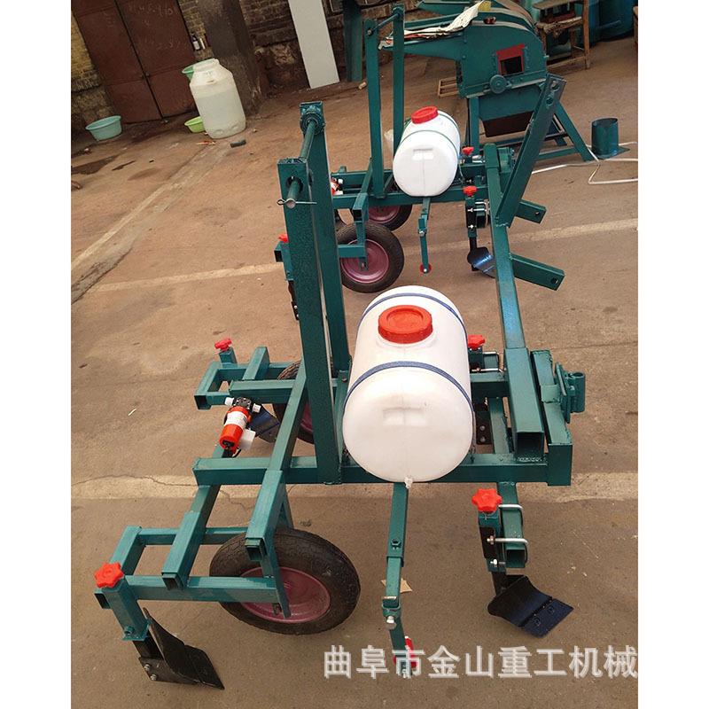 加厚型地膜机器播种施肥地膜覆盖机加厚型玉米地膜覆盖机