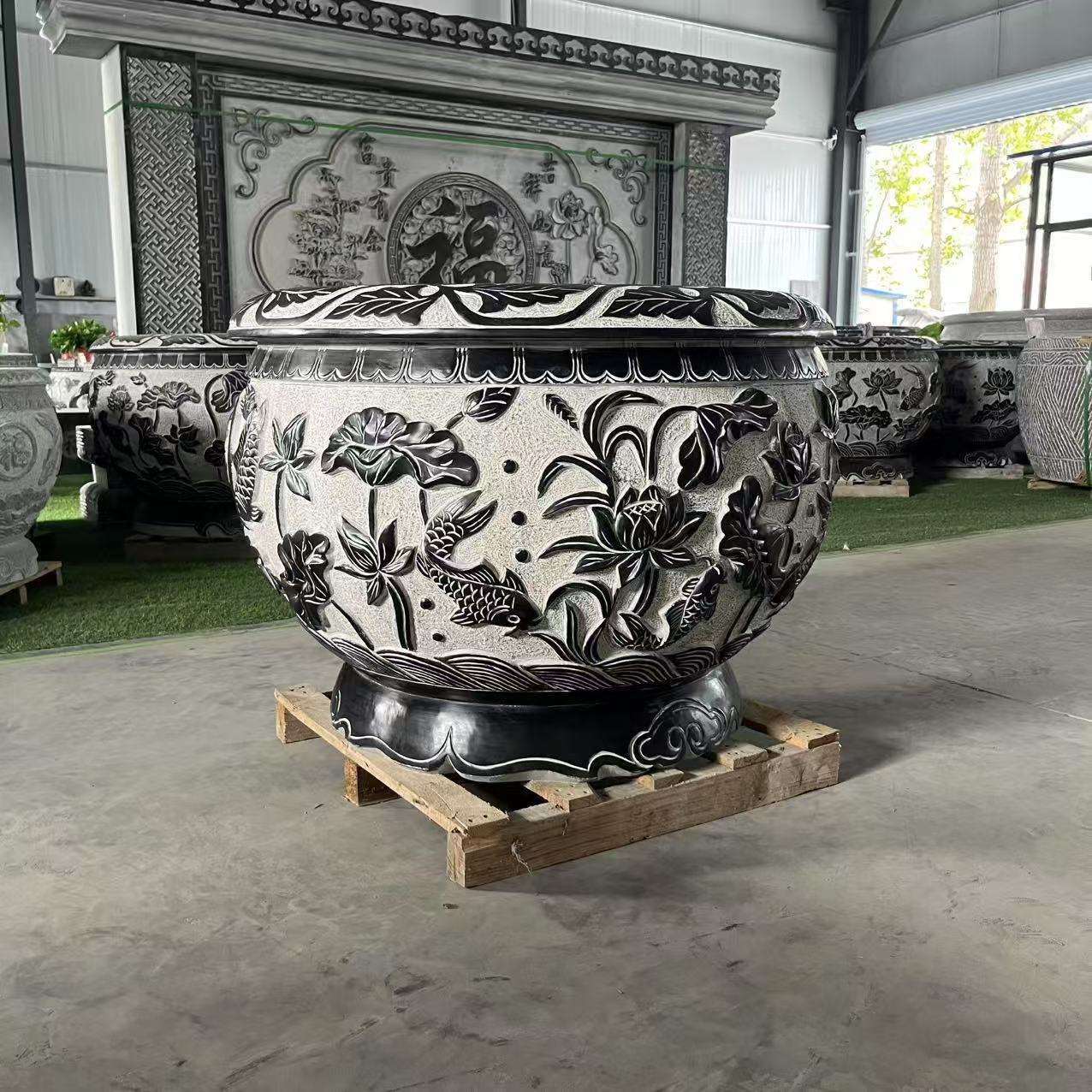 青石荷花养鱼水缸 园林仿古中式养鱼养花石缸 青石雕刻圆形鱼缸