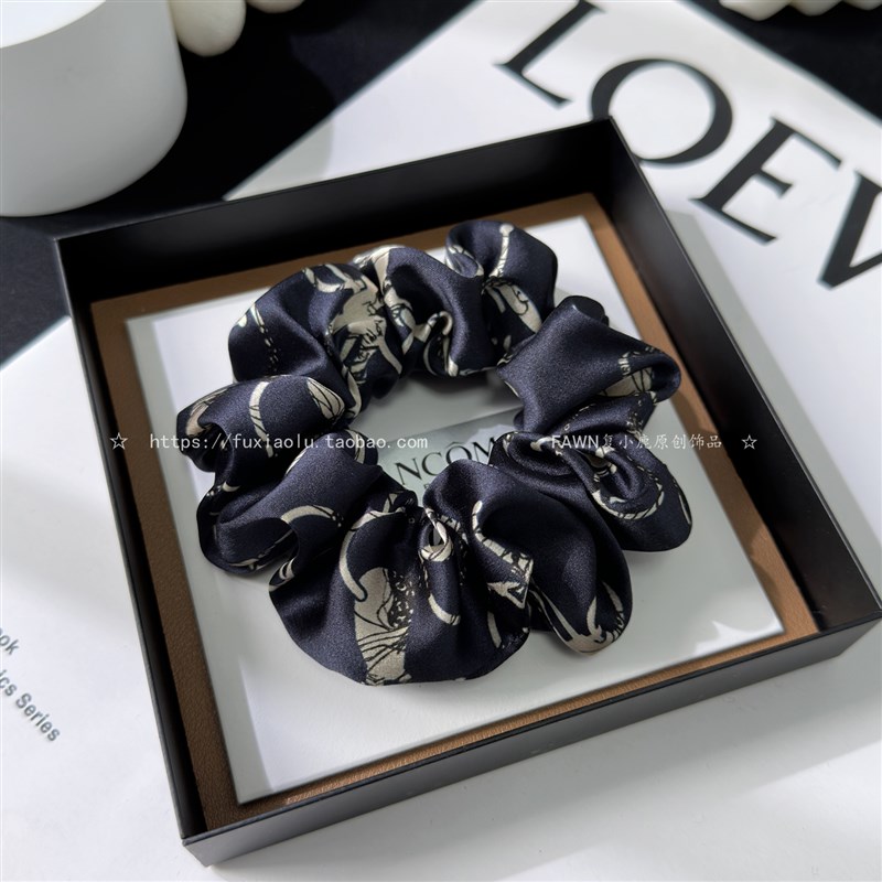 【3件8折】法式真丝发圈女高级感大肠发圈头绳2P024新款桑蚕丝缎