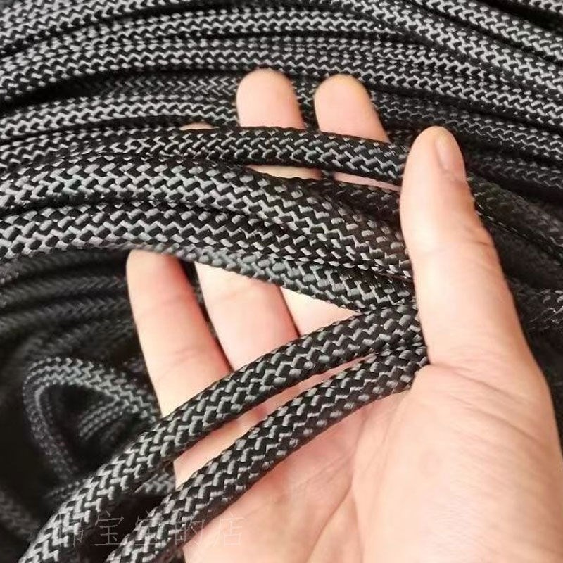 暗区突围周边指虎四指抟击防卫铁四指可携式手扣手衣V架虎指拳扣