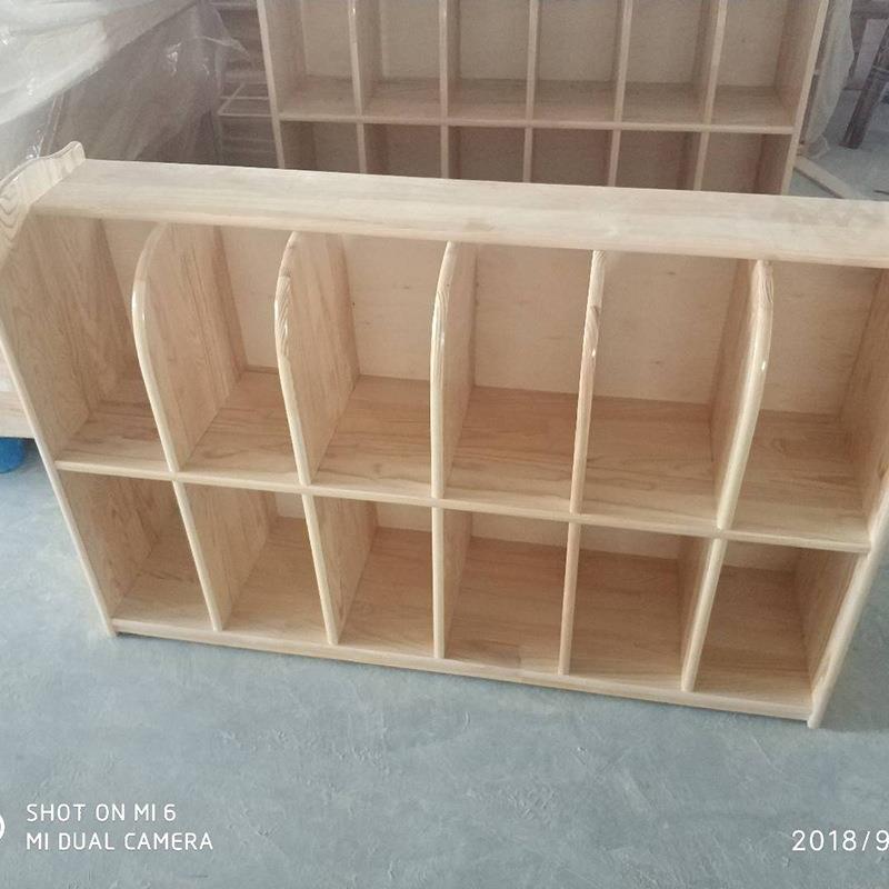 幼儿园实木储放书包柜儿童家具书架现货桌子椅子玩具柜收纳架