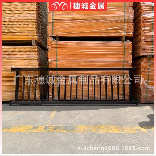 市政道路护栏锌钢公路防撞护栏马路交通安全护栏防护隔离栏杆