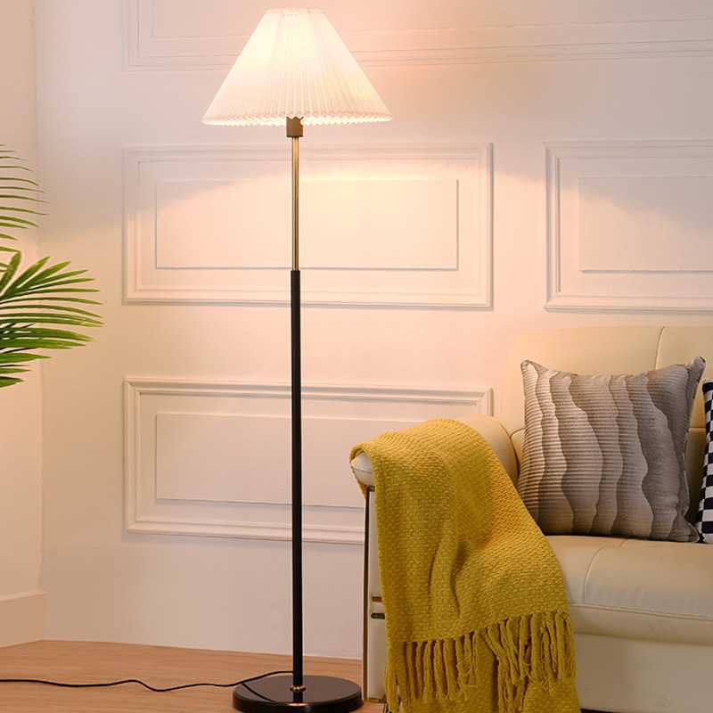 客厅led落地灯北欧沙发卧室可调光床头装饰ins简约立式 家居