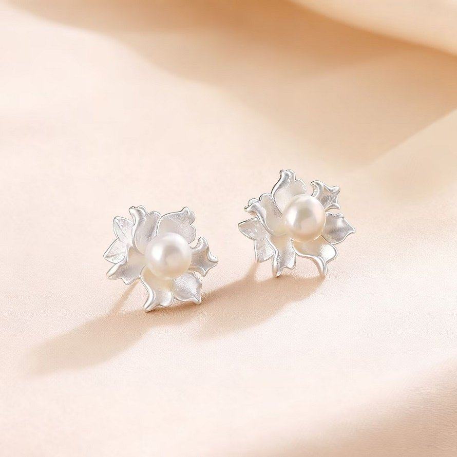 天然珍珠耳钉女设计感S925银针耳饰新中式气质精致不规则花朵耳环,饰品/流行首饰/时尚饰品新,耳环,淘宝优惠券,粉丝福利购,淘宝优惠卷