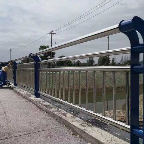 304不锈钢护栏河道 桥梁大桥道路景观栏杆钢索拉丝钢丝绳护栏宁波
